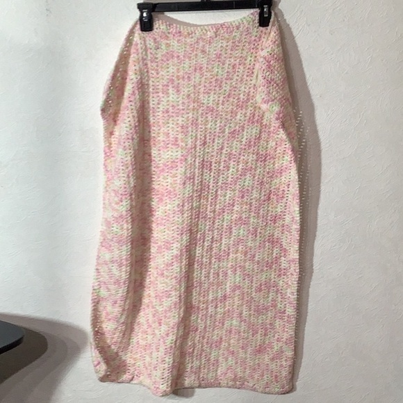 Handmade - crochet light blanket - pastel colors - 36” x 23” - Picture 4 of 4